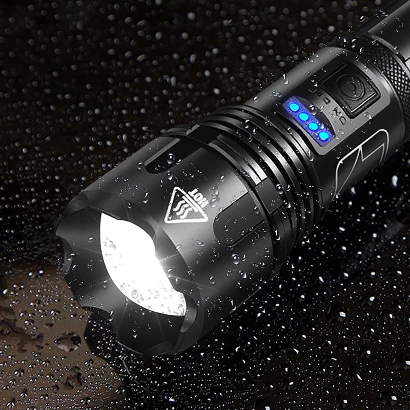 UltraFlash™️ - Lampe de poche étanche ultra-brillante avec une portée de 500m (câble USB GRATUIT)