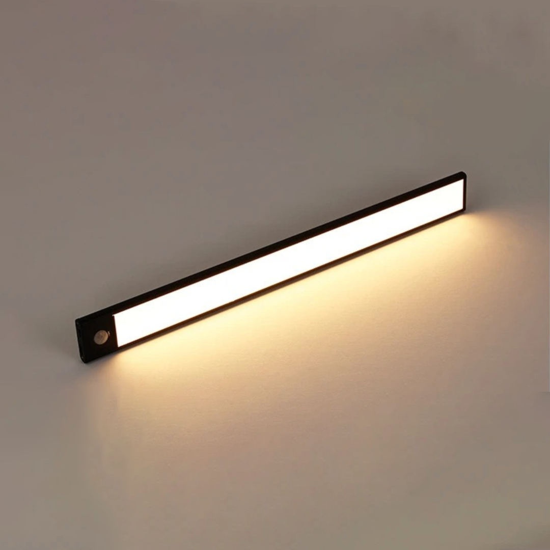 LumaSense - Illuminez Rapidement les Zones Sombres avec une Lumière Intelligente Activée par Mouvement