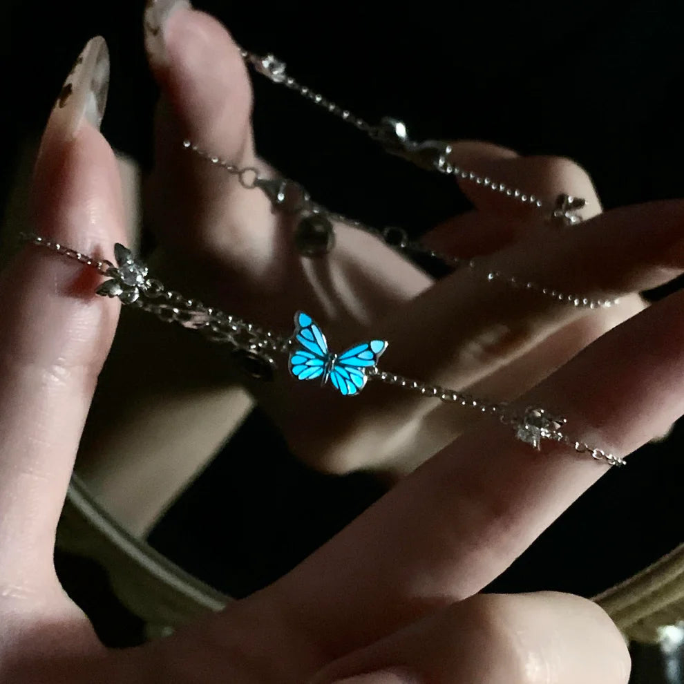 LumiVita - Bijoux à l'Éclat Doux, Sublimant Votre Look du Soir