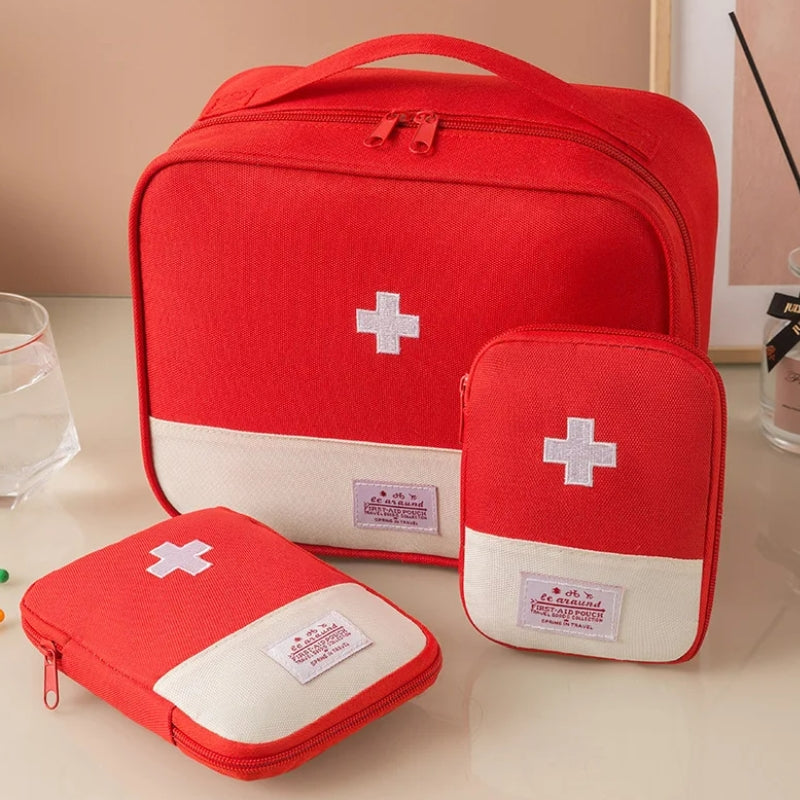 ARCANIA - Trousse Médicaments Voyage
