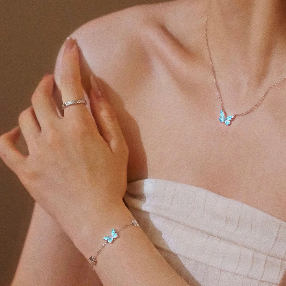LumiVita - Bijoux à l'Éclat Doux, Sublimant Votre Look du Soir