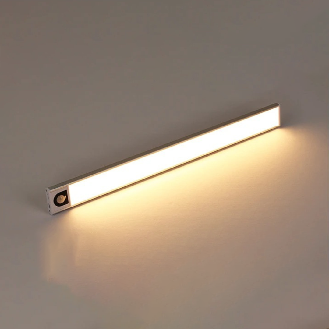 LumaSense - Illuminez Rapidement les Zones Sombres avec une Lumière Intelligente Activée par Mouvement