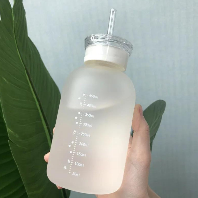 Gourde En Verre Avec Paille