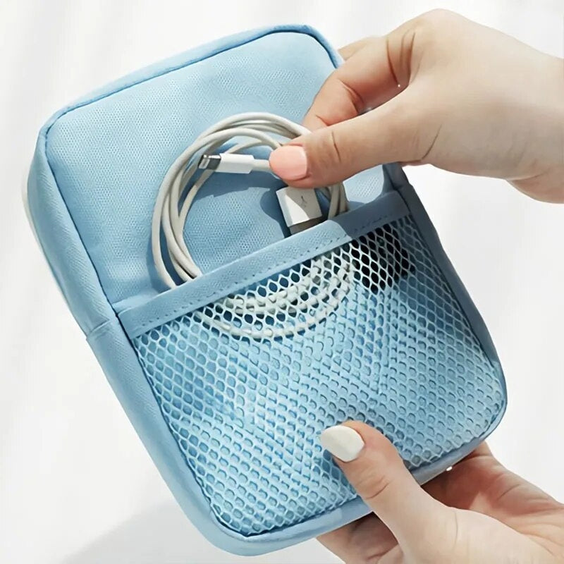 Organisateur Câbles Voyage Compact Rangement Tech Facile | Le Sac du Voyageur
