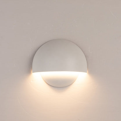 Luminaire LED Extérieur Robuste avec Éclairage Doux – coloris Noir